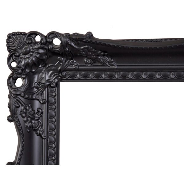 Swept frame 627 black