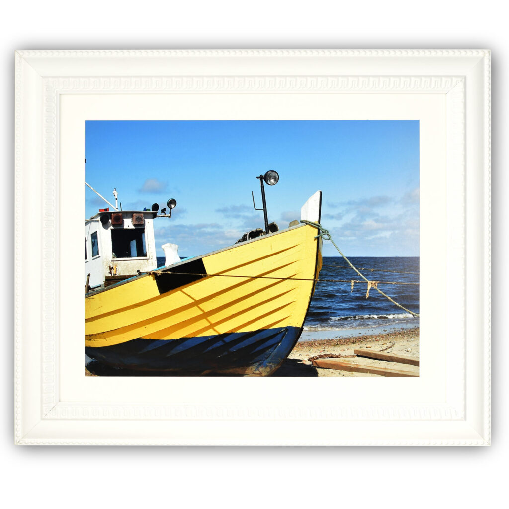 Feodora White Picture Frame With Mount Maple Framing